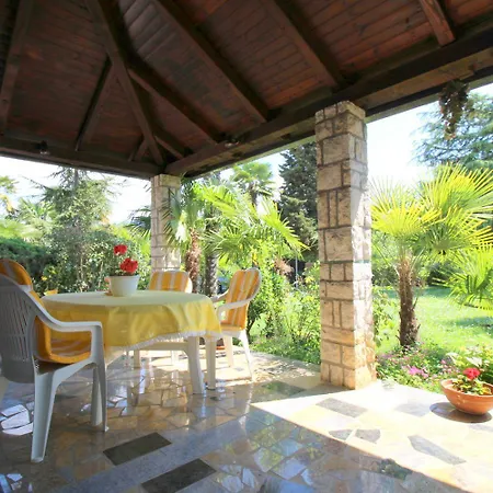 Prázdninový dům Hundefreundliches Mit Mediterranem Garten Und Nur 650 Meter Zum *